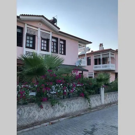 Peaceful House Сasa de vacaciones